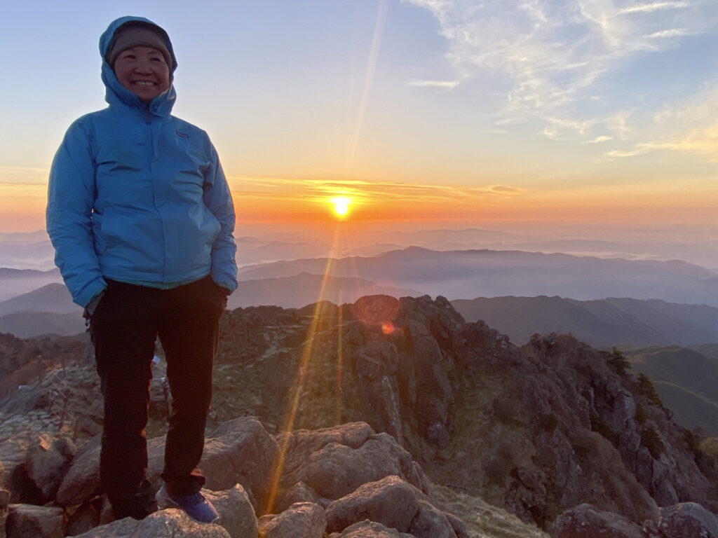Jirisan multi-day traverse hike South Korea