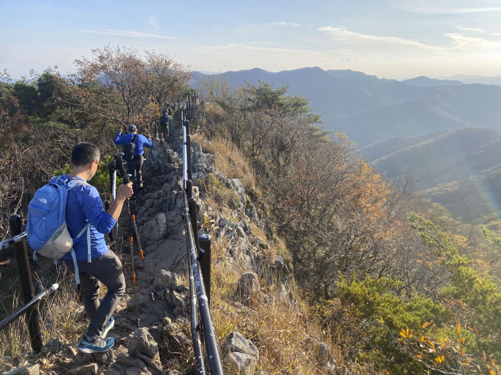 Multi-day guided hikes in South Korea